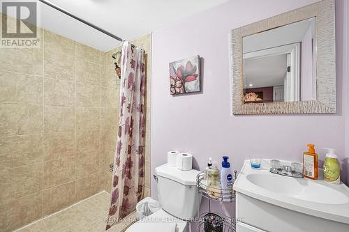 4716 Doug Wright Drive, Burlington, ON - Indoor Photo Showing Bathroom