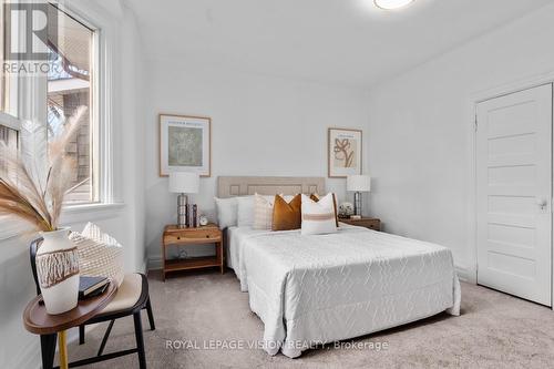 15 Alton Avenue, Toronto, ON - Indoor Photo Showing Bedroom