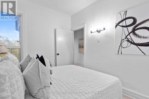 15 Alton Avenue, Toronto, ON - Indoor Photo Showing Bedroom