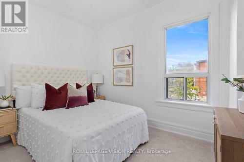 15 Alton Avenue, Toronto, ON - Indoor Photo Showing Bedroom