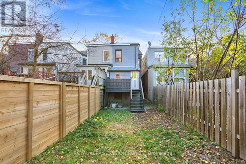 15 Alton Avenue, Toronto, ON - Outdoor