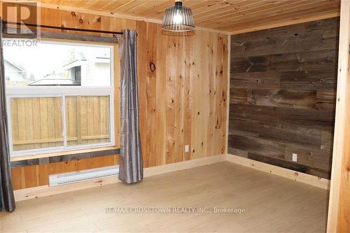 1056 Elm Road, Innisfil, ON - Indoor Photo Showing Other Room