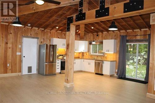 1056 Elm Road, Innisfil, ON - Indoor Photo Showing Kitchen With Stainless Steel Kitchen