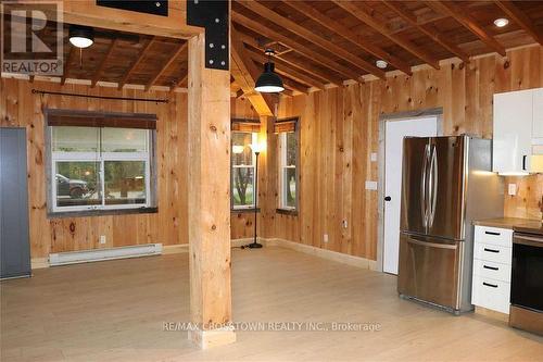 1056 Elm Road, Innisfil, ON - Indoor Photo Showing Kitchen With Stainless Steel Kitchen