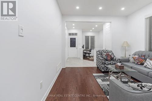 1516 Farmstead Drive, Milton, ON - Indoor Photo Showing Other Room