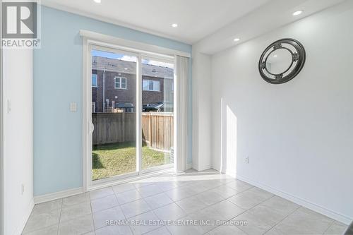 1516 Farmstead Drive, Milton, ON - Indoor Photo Showing Other Room