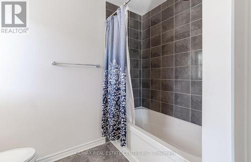 1516 Farmstead Drive, Milton, ON - Indoor Photo Showing Bathroom