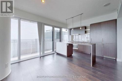 4107 - 88 Harbour Street, Toronto, ON - Indoor Photo Showing Kitchen