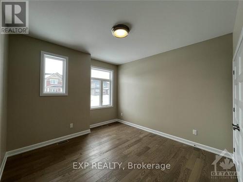 623 Parkview Terrace, Russell, ON - Indoor Photo Showing Other Room