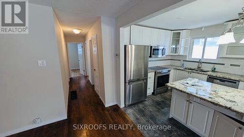 Main - 219 Walnut Crescent, Barrie, ON - Indoor Photo Showing Kitchen