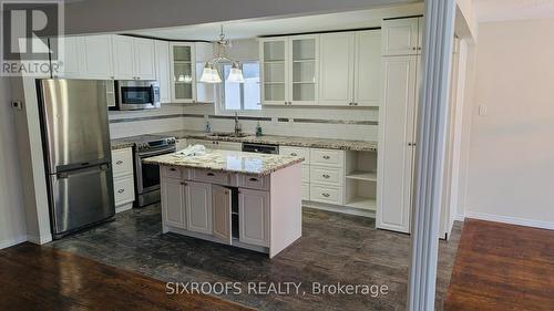 Main - 219 Walnut Crescent, Barrie, ON - Indoor Photo Showing Kitchen