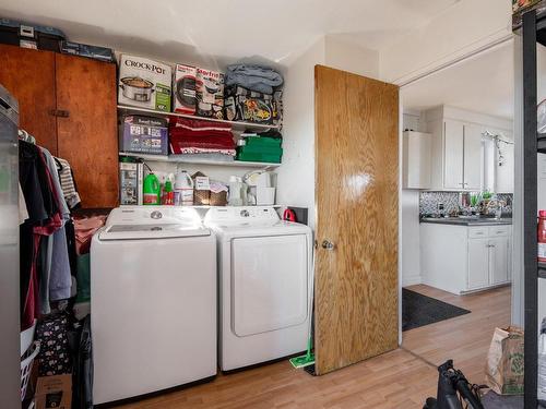 Logement - 219  - 221 Rue St-Hubert, Saint-Jean-Sur-Richelieu, QC - Indoor Photo Showing Laundry Room