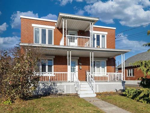 FaÃ§ade - 219  - 221 Rue St-Hubert, Saint-Jean-Sur-Richelieu, QC - Outdoor With Deck Patio Veranda