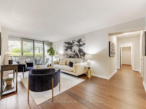 117-1210 Don Mills Rd, Toronto, ON - Indoor Photo Showing Living Room