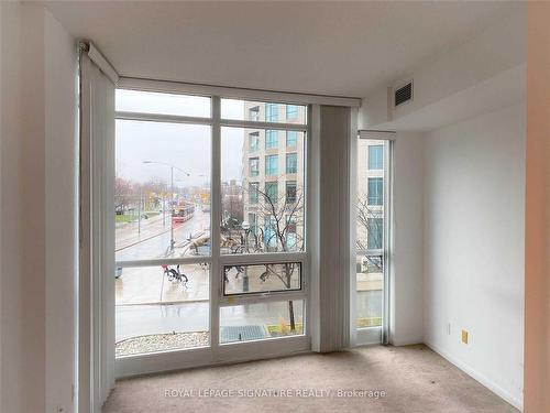 209-215 Fort York Blvd, Toronto, ON - Indoor Photo Showing Other Room