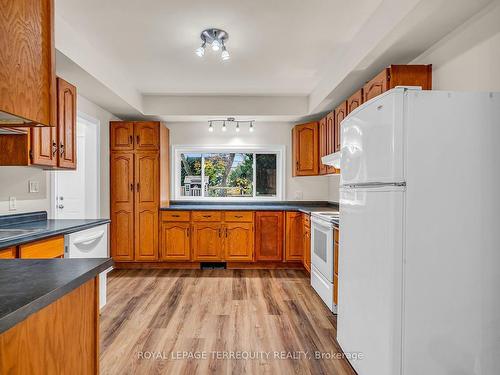 191 John St, Toronto, ON - Indoor Photo Showing Kitchen