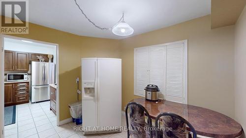 #905 - 1580 Mississauga Valley Boulevard, Mississauga, ON - Indoor Photo Showing Kitchen