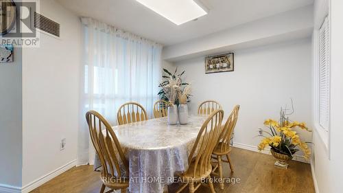 #905 - 1580 Mississauga Valley Boulevard, Mississauga, ON - Indoor Photo Showing Dining Room