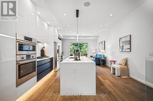 42 Orley Avenue, Toronto, ON - Indoor Photo Showing Kitchen With Upgraded Kitchen