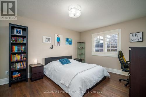 215 Thomson Creek Boulevard, Vaughan, ON - Indoor Photo Showing Bedroom