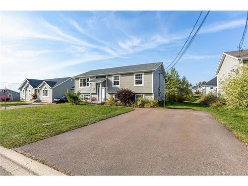 585-587 Pierre, Dieppe, NB 