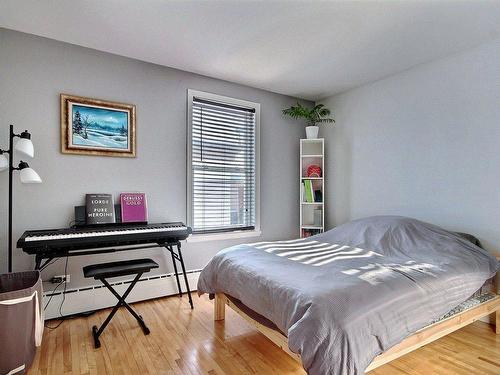 Chambre Ã Â coucher - 245  - 249 Rue St-Sauveur, Québec (La Cité-Limoilou), QC - Indoor Photo Showing Bedroom