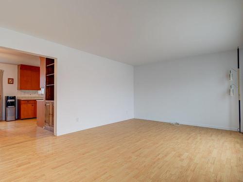 Living room - 237 Rue Bernard, Cowansville, QC - Indoor Photo Showing Other Room