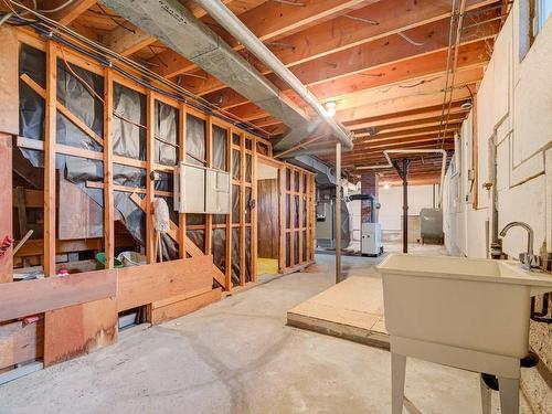 Cellar/Cold room - 237 Rue Bernard, Cowansville, QC - Indoor Photo Showing Basement