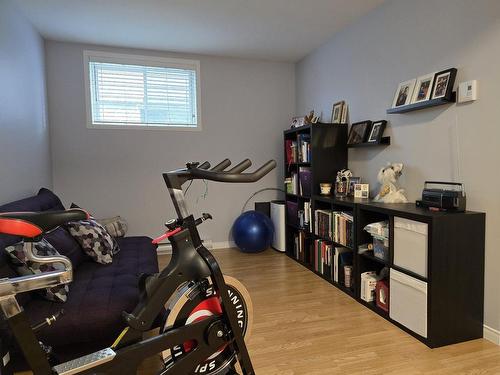 Salle familiale - 8151 Boul. Guillaume-Couture, Lévis (Desjardins), QC - Indoor Photo Showing Gym Room