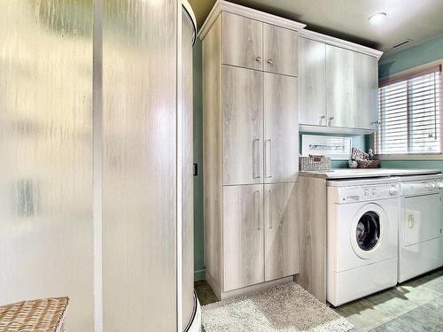 Bathroom - 164  - 166 Rue Pinder O., Rouyn-Noranda, QC - Indoor Photo Showing Laundry Room