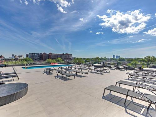 Pool - 605-2175 Rue St-Patrick, Montréal (Le Sud-Ouest), QC - Outdoor With View