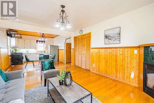 1764 Percy Street, Cramahe, ON - Indoor Photo Showing Living Room