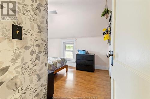 1349 Moy Avenue, Windsor, ON - Indoor Photo Showing Bathroom