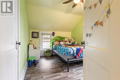 1349 Moy Avenue, Windsor, ON - Indoor Photo Showing Bedroom