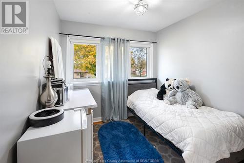 21 Johnson Avenue, Leamington, ON - Indoor Photo Showing Bedroom