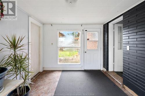 21 Johnson Avenue, Leamington, ON - Indoor Photo Showing Other Room