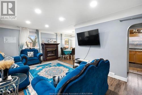 21 Johnson Avenue, Leamington, ON - Indoor Photo Showing Living Room With Fireplace