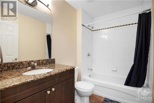 92 Carwood Circle, Ottawa, ON - Indoor Photo Showing Bathroom