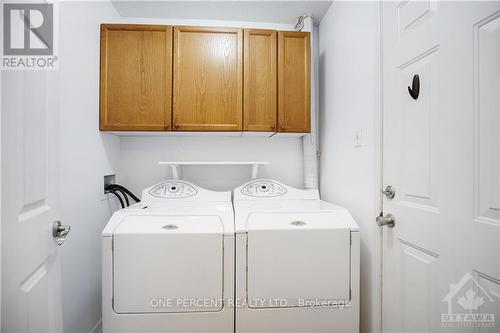 92 Carwood Circle, Ottawa, ON - Indoor Photo Showing Laundry Room