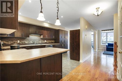 92 Carwood Circle, Ottawa, ON - Indoor Photo Showing Kitchen With Double Sink