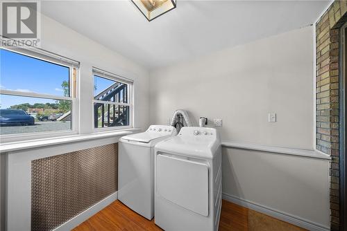 112 Beech Street, Sudbury, ON - Indoor Photo Showing Laundry Room