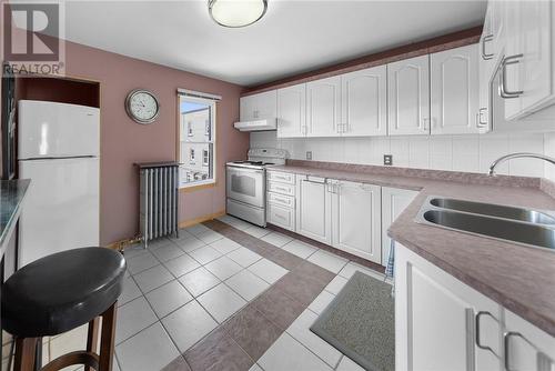 112 Beech Street, Sudbury, ON - Indoor Photo Showing Kitchen With Double Sink