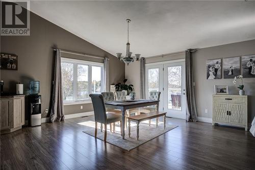 2615 Red Deer Lake Road, Wahnapitae, ON - Indoor Photo Showing Dining Room