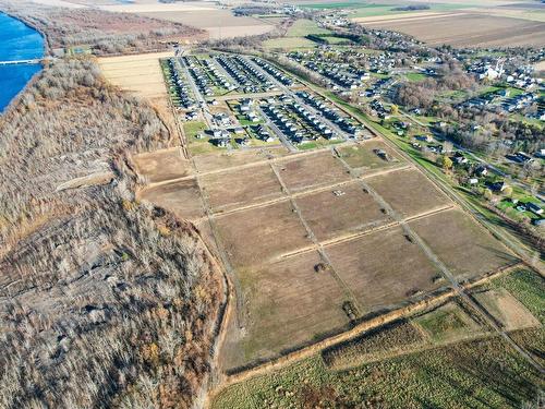 Aerial photo - Rue Des Berges, Saint-Louis-De-Gonzague, QC 