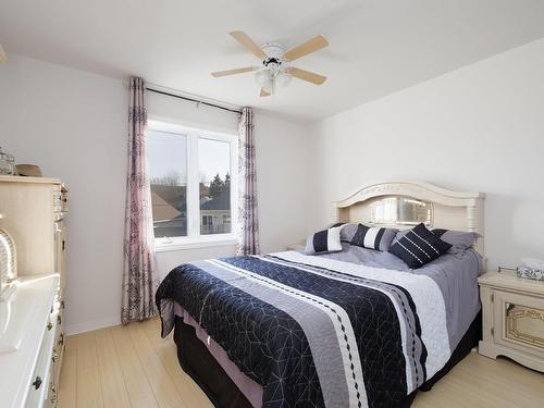 Bedroom - 24 Rue Wilfrid-Lalonde, Rigaud, QC - Indoor Photo Showing Bedroom