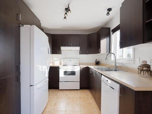 Kitchen - 24 Rue Wilfrid-Lalonde, Rigaud, QC - Indoor Photo Showing Kitchen With Double Sink