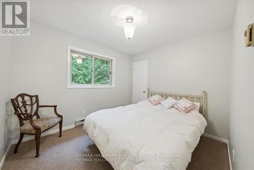 2929 Antelope Trail, Smith-Ennismore-Lakefield, ON - Indoor Photo Showing Bedroom