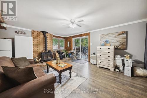 2929 Antelope Trail, Smith-Ennismore-Lakefield, ON - Indoor Photo Showing Living Room