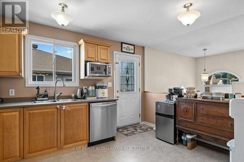 1289 Birchwood Drive, Kingston (City Northwest), ON - Indoor Photo Showing Kitchen With Double Sink