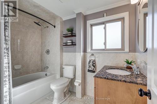 691 Algoma Avenue, London, ON - Indoor Photo Showing Bathroom